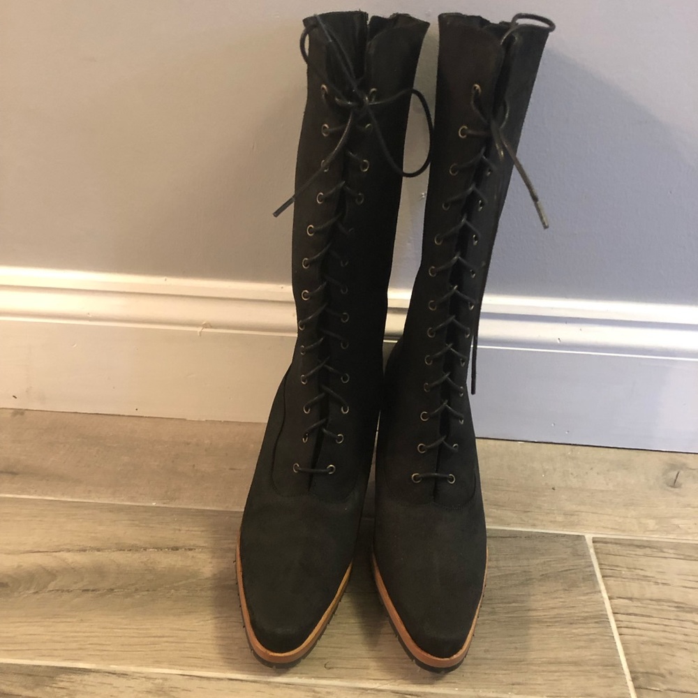 NWT! Aqua Dolly Black Suede Boots Size 9